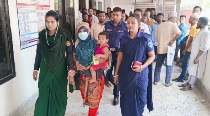 কারাগারে জন্ম, মায়ের সঙ্গে নিষ্পাপ শিশুর কারাবাস